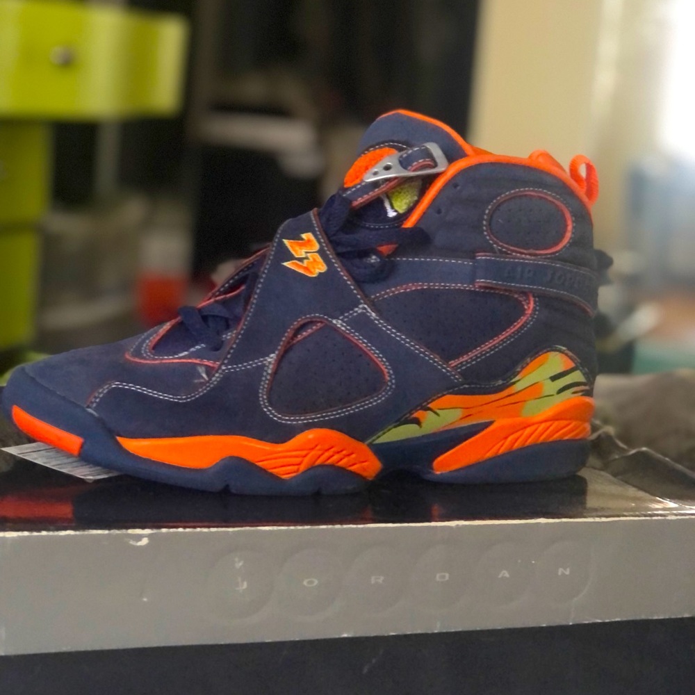 Air Jordan 8 Retro LS 'Pea Pods